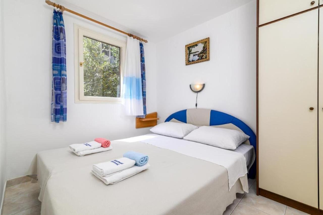 Apartments Katrina Rakalj Экстерьер фото